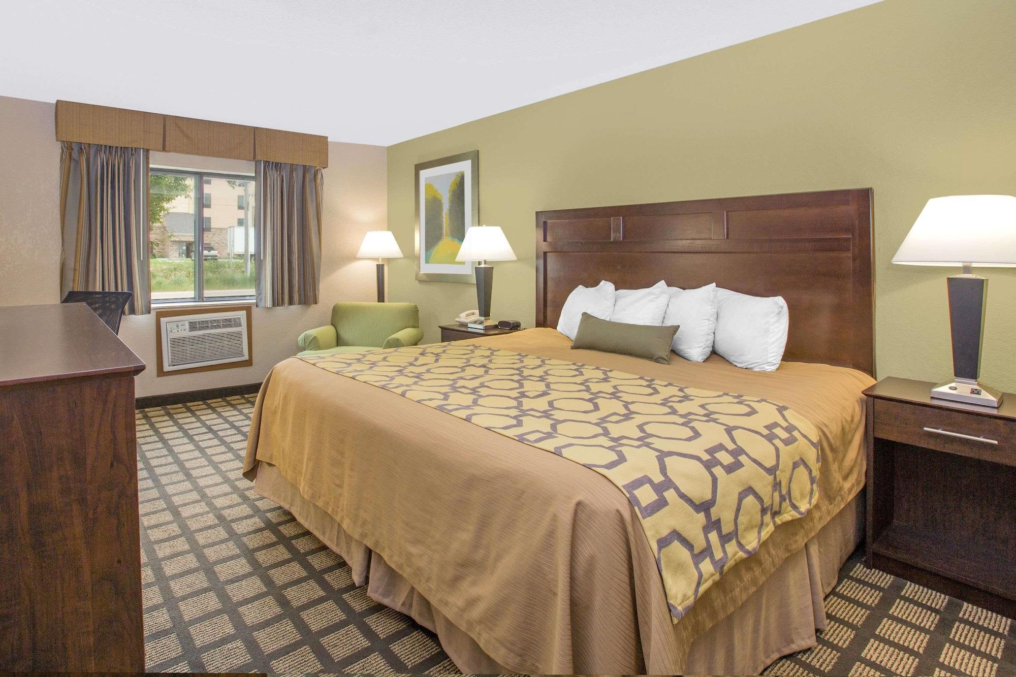 Hotel Baymont By Wyndham Ames Extérieur photo