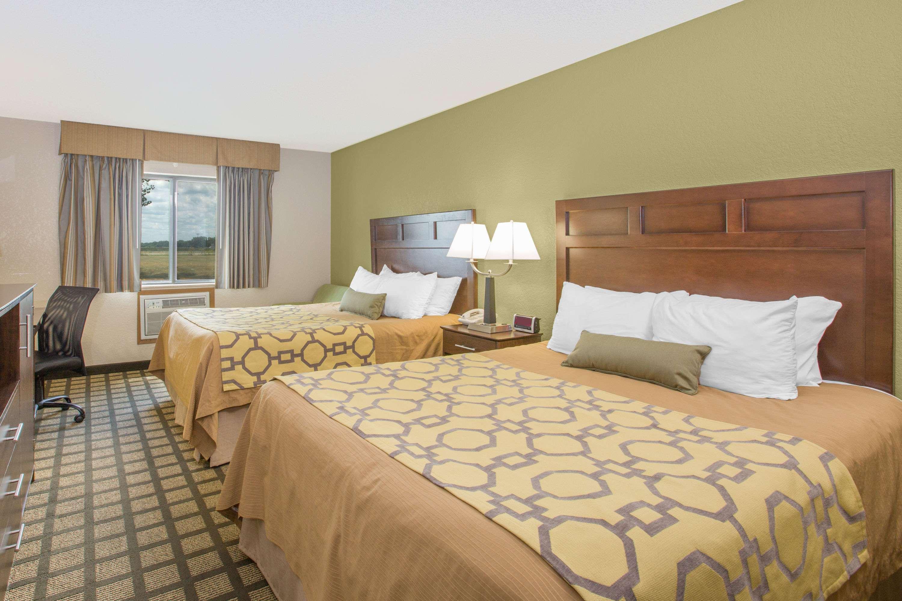 Hotel Baymont By Wyndham Ames Extérieur photo