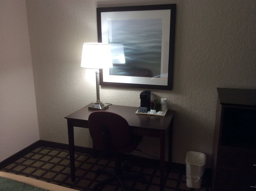 Hotel Baymont By Wyndham Ames Extérieur photo